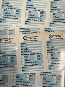 Etichete autocolante